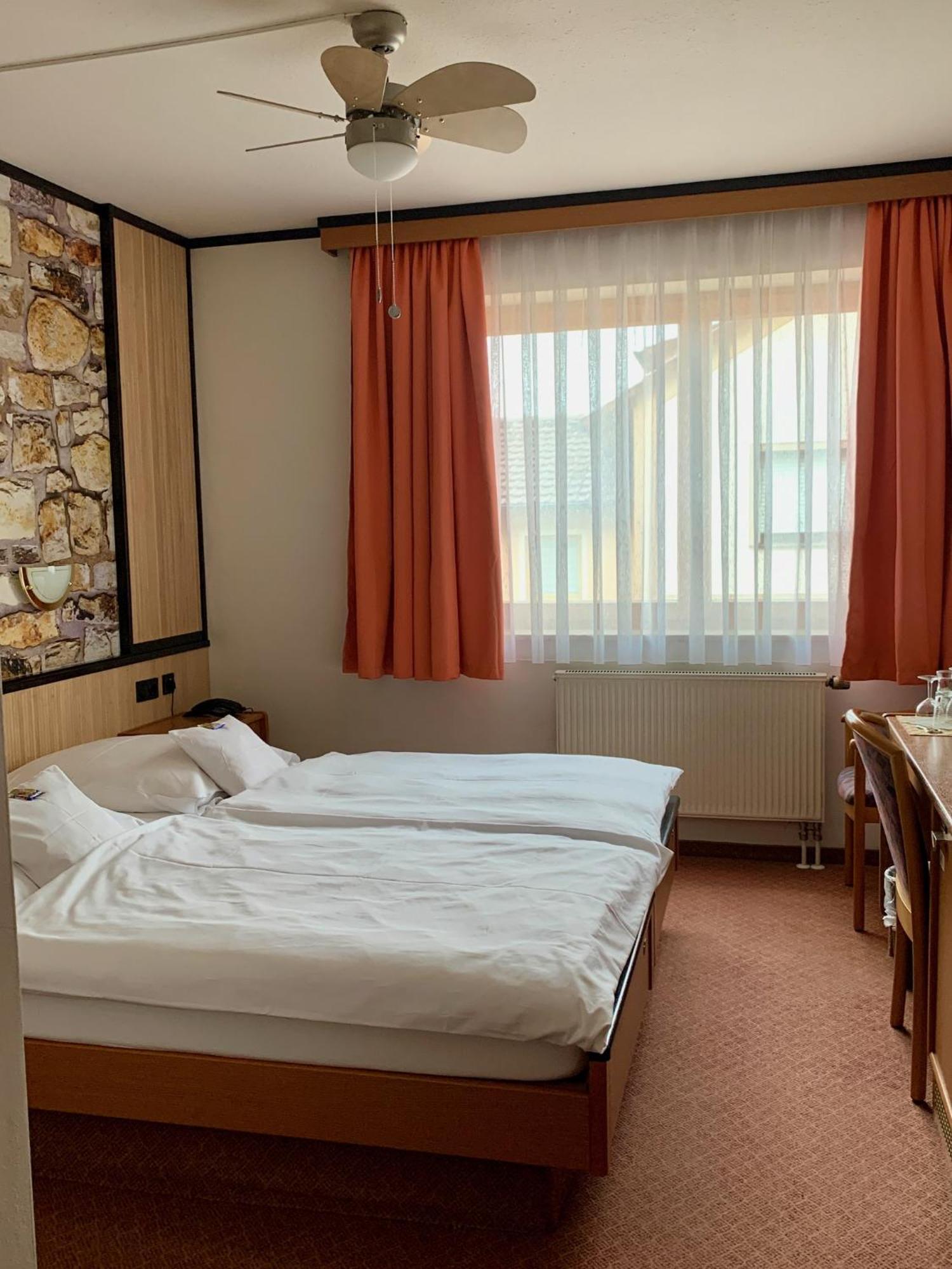 Hotel Seebach Grossenseebach Екстер'єр фото